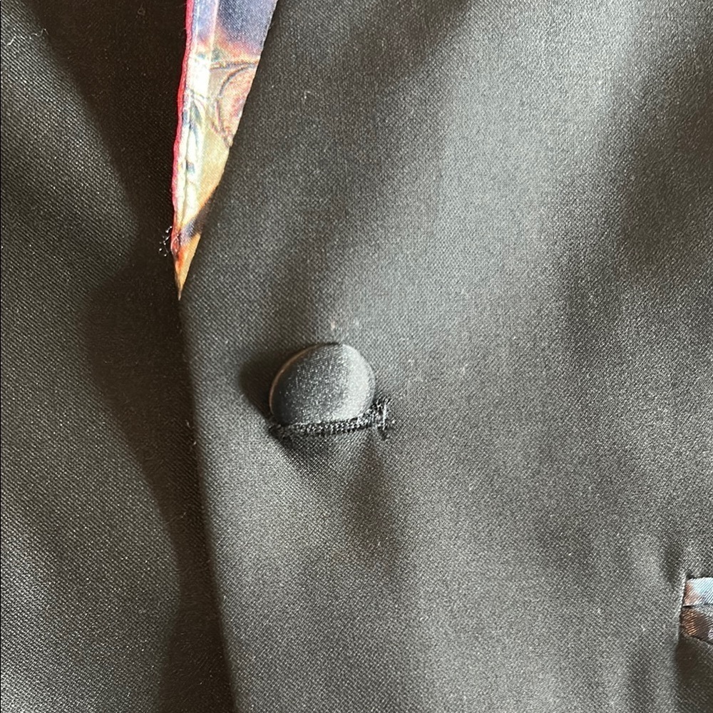 Black blazer product of Volcom by design - Picture 4 of 11